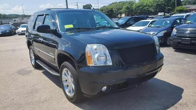 used 2013 GMC Yukon car, priced at $14,499