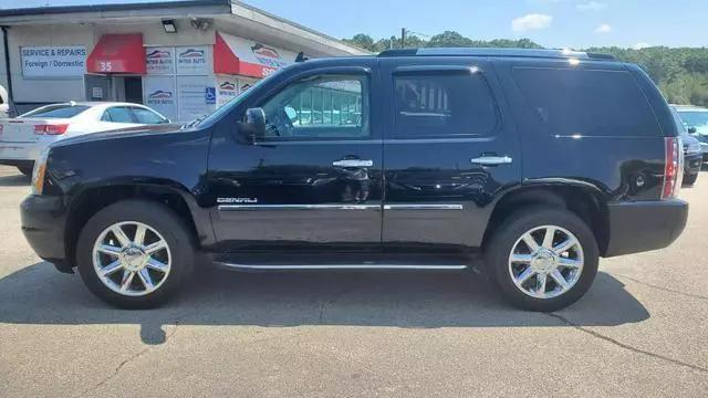 used 2013 GMC Yukon car, priced at $14,499