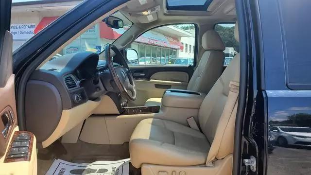 used 2013 GMC Yukon car, priced at $14,499