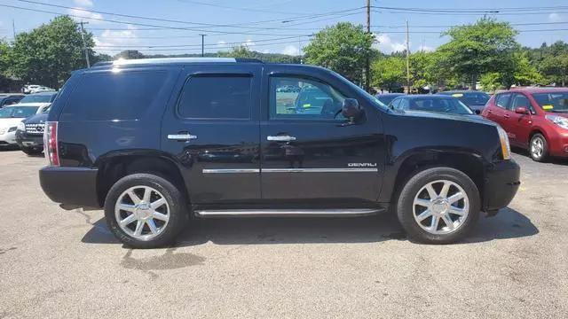 used 2013 GMC Yukon car, priced at $14,499