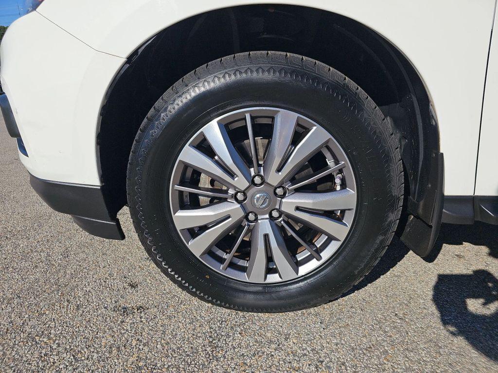 used 2018 Nissan Pathfinder car, priced at $11,299