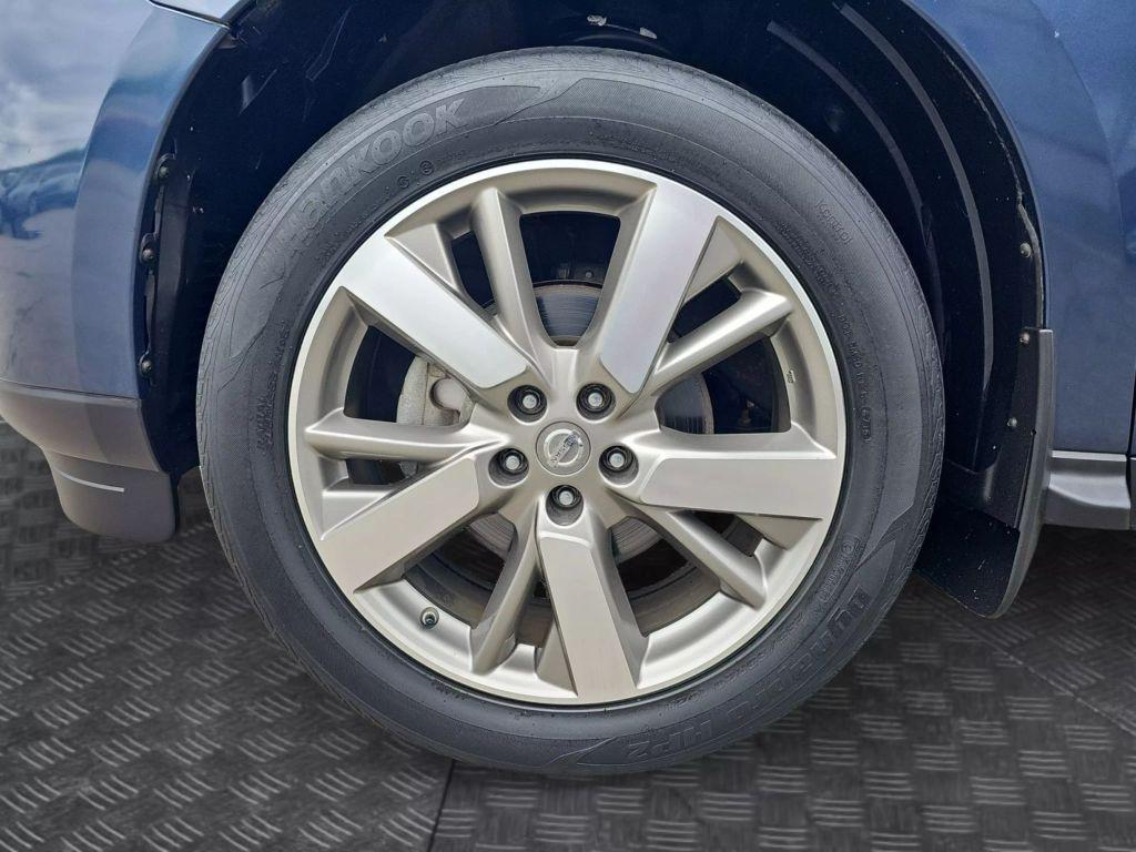 used 2014 Nissan Pathfinder car, priced at $10,499