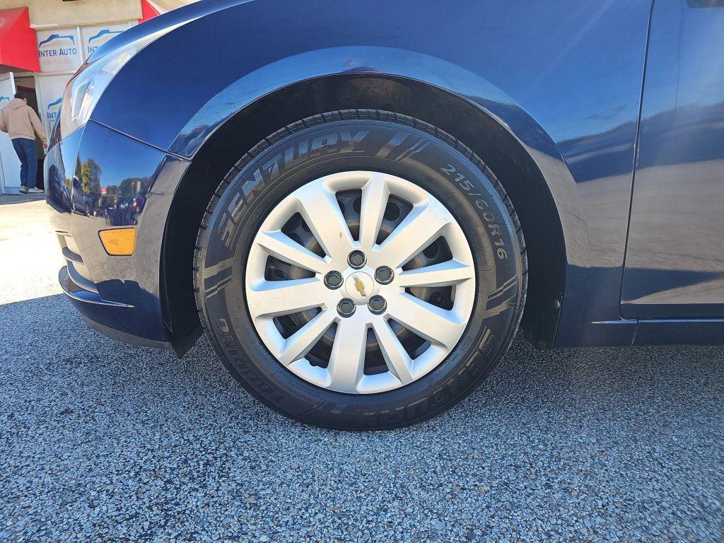 used 2011 Chevrolet Cruze car, priced at $5,999