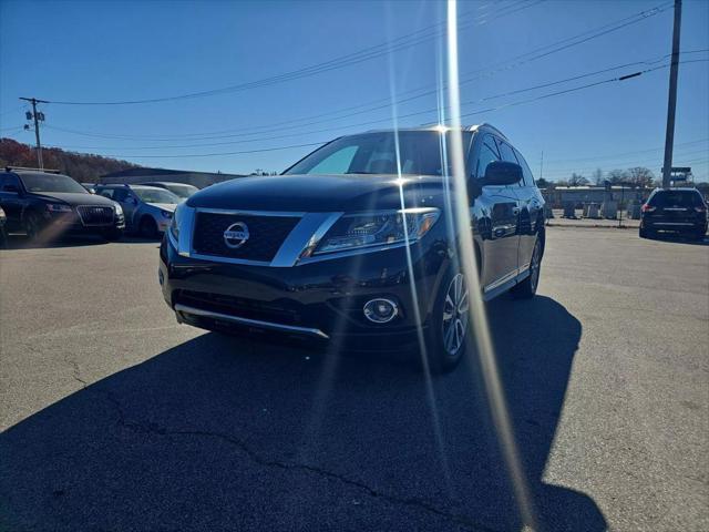 used 2013 Nissan Pathfinder car, priced at $7,399