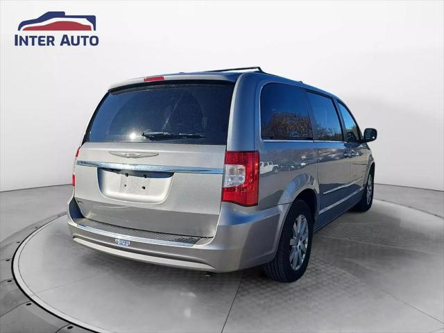 used 2014 Chrysler Town & Country car, priced at $699