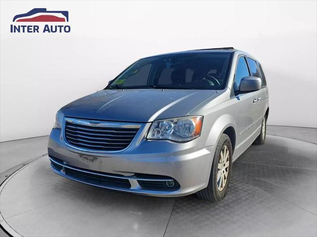 used 2014 Chrysler Town & Country car, priced at $699