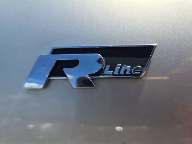 used 2010 Volkswagen CC car, priced at $5,499