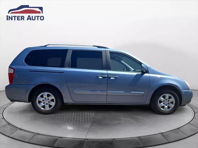 used 2009 Kia Sedona car, priced at $5,499