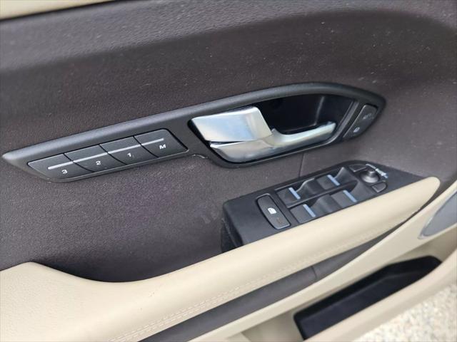 used 2014 Land Rover Range Rover Evoque car, priced at $11,199