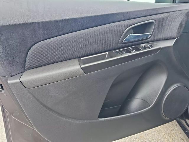 used 2014 Chevrolet Cruze car, priced at $5,999