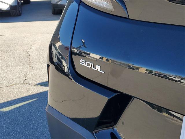 used 2023 Kia Soul car, priced at $17,988