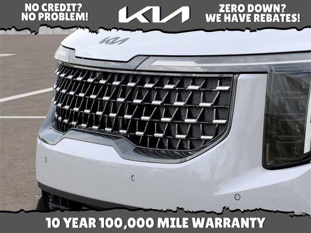new 2025 Kia Carnival Hybrid car, priced at $54,160