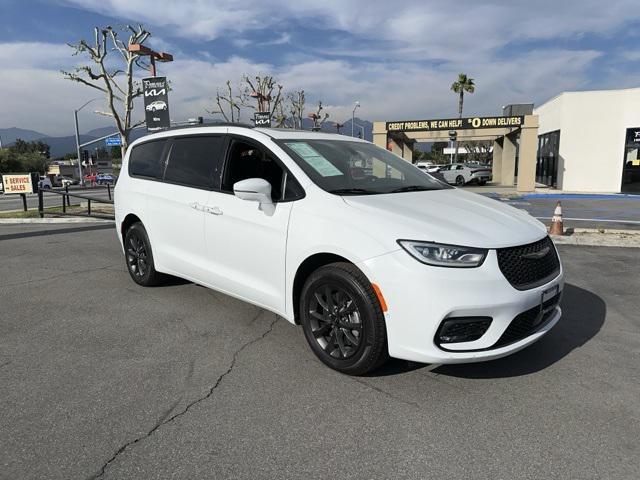 used 2021 Chrysler Pacifica car, priced at $32,488