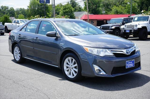 used 2013 Toyota Camry Hybrid car, priced at $14,995