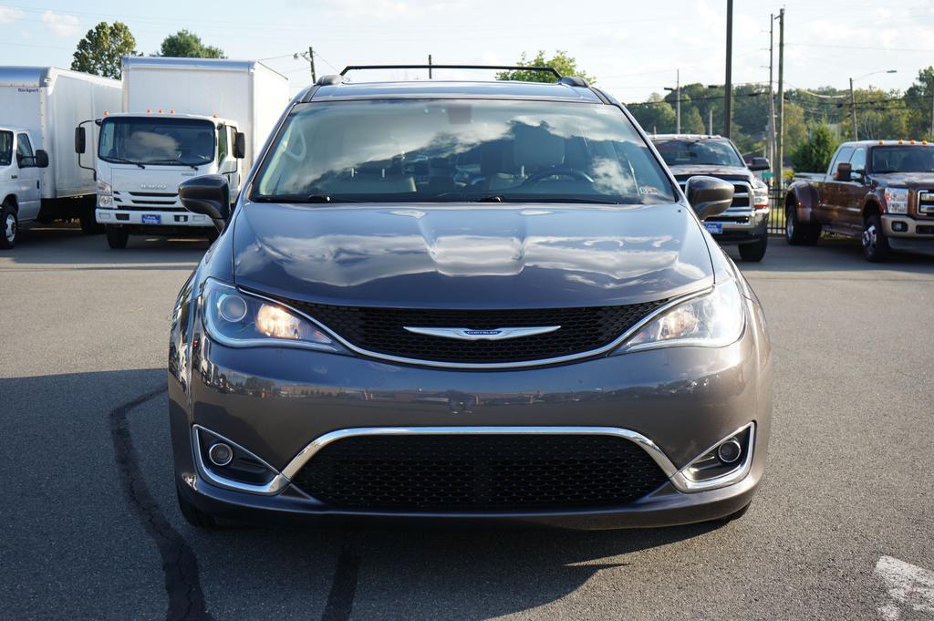 used 2017 Chrysler Pacifica car, priced at $16,995