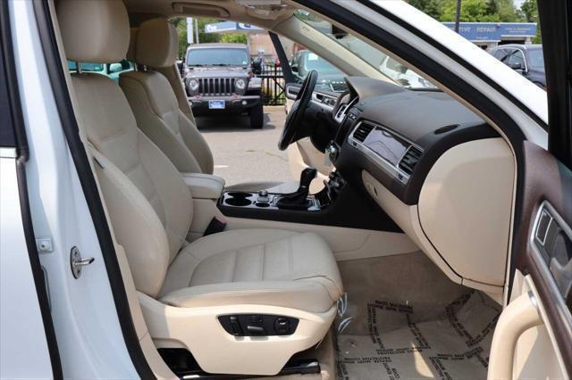 used 2016 Volkswagen Touareg car, priced at $18,995