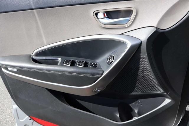 used 2019 Hyundai Santa Fe XL car, priced at $11,995