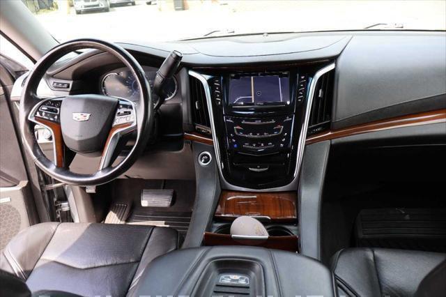 used 2020 Cadillac Escalade ESV car, priced at $35,995