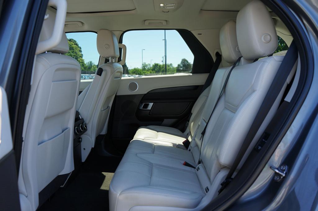 used 2019 Land Rover Discovery car, priced at $23,995