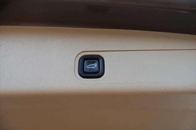 used 2013 Cadillac Escalade car, priced at $17,995