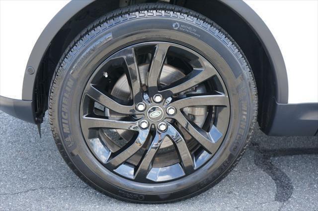 used 2020 Land Rover Discovery car, priced at $28,995