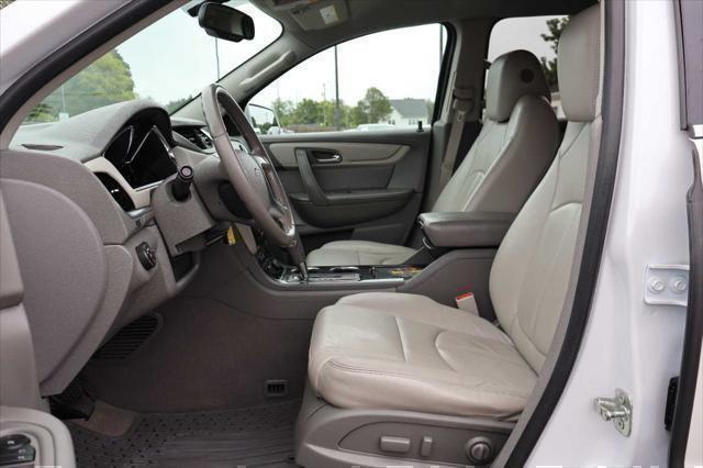 used 2016 Chevrolet Traverse car, priced at $12,500