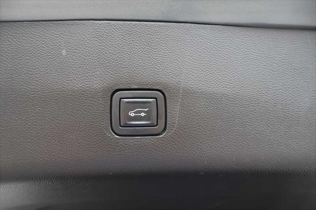 used 2020 Chevrolet Traverse car, priced at $25,995