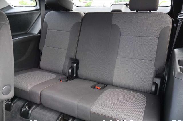 used 2020 Chevrolet Traverse car, priced at $22,995