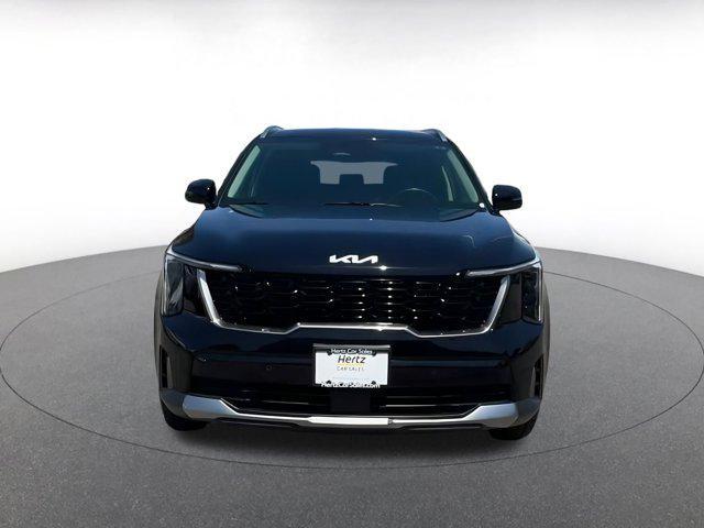 used 2024 Kia Sorento car, priced at $28,144