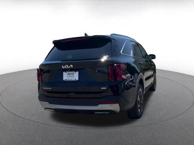used 2024 Kia Sorento car, priced at $28,144