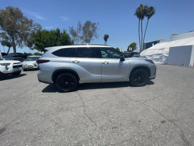 used 2024 Toyota Highlander car, priced at $43,247