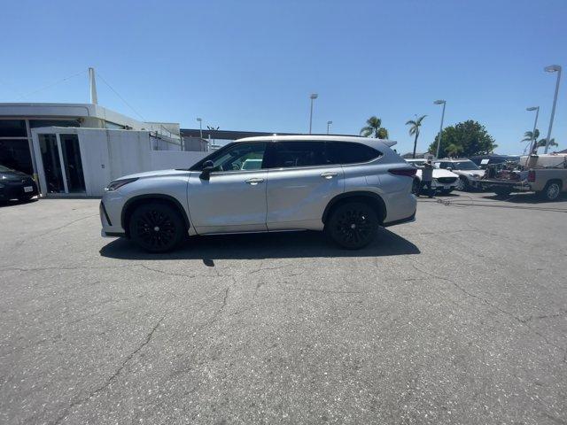 used 2024 Toyota Highlander car, priced at $43,247