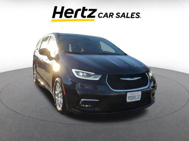 used 2023 Chrysler Pacifica car, priced at $20,550