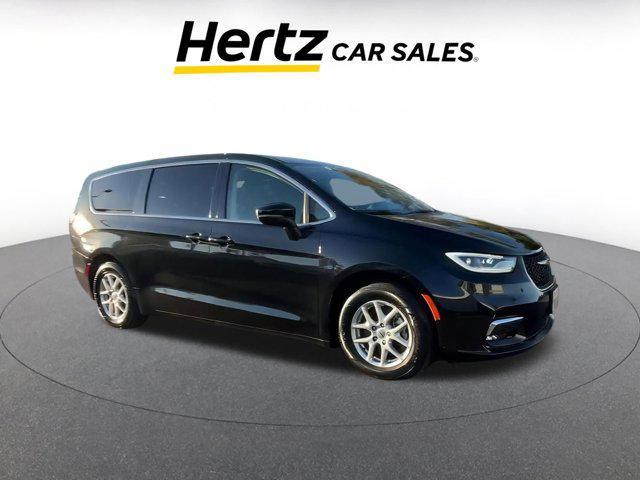 used 2023 Chrysler Pacifica car, priced at $20,550