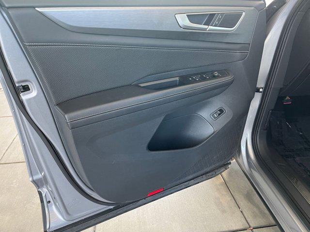 used 2025 Volkswagen Atlas Cross Sport car, priced at $32,419