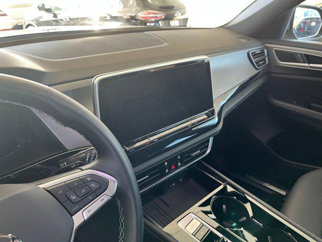 used 2025 Volkswagen Atlas Cross Sport car, priced at $32,419