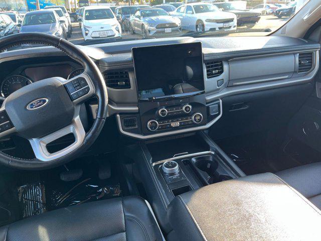 used 2023 Ford Expedition car, priced at $33,891