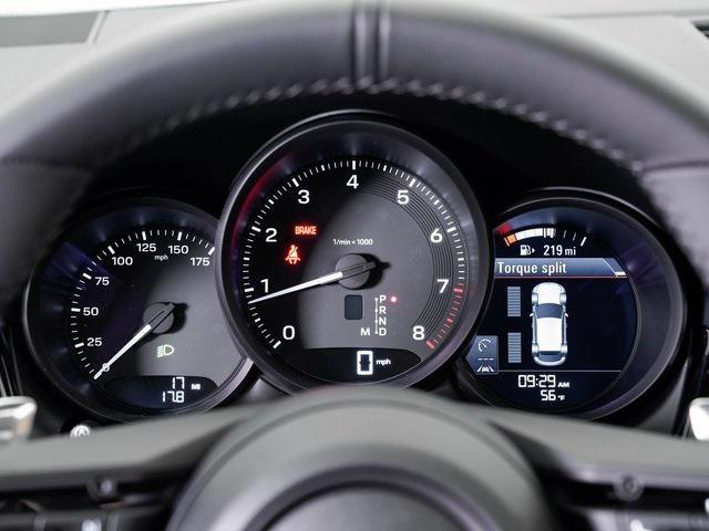 new 2026 Porsche Macan car