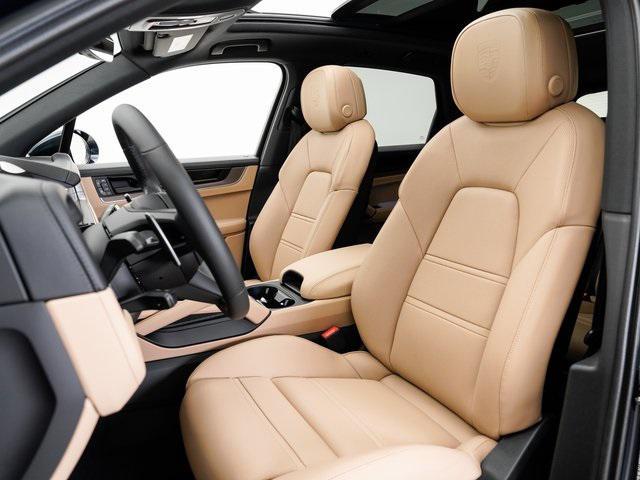 new 2025 Porsche Cayenne car, priced at $109,215