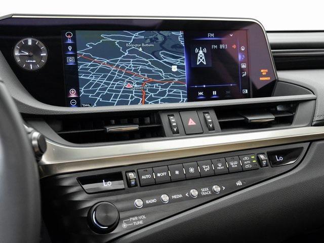 used 2019 Lexus ES 300h car, priced at $30,900