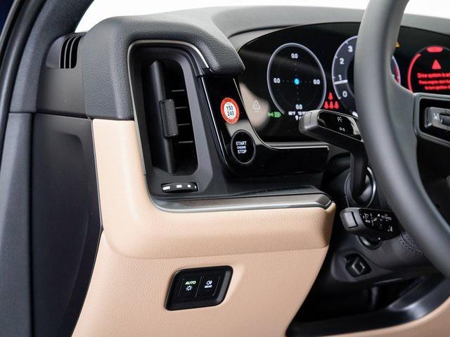 new 2025 Porsche Cayenne car, priced at $115,195