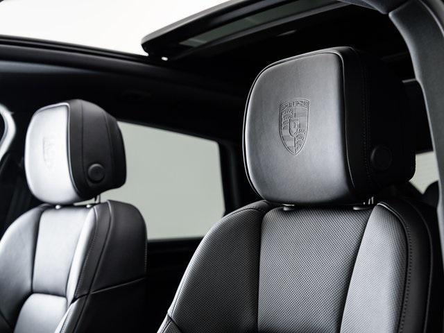 new 2026 Porsche Macan car
