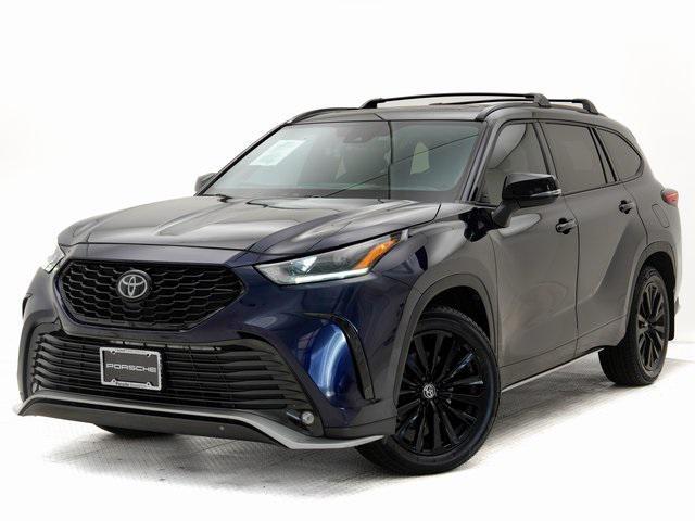 used 2023 Toyota Highlander car, priced at $40,990