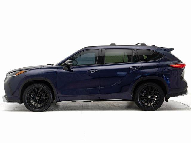 used 2023 Toyota Highlander car, priced at $40,990