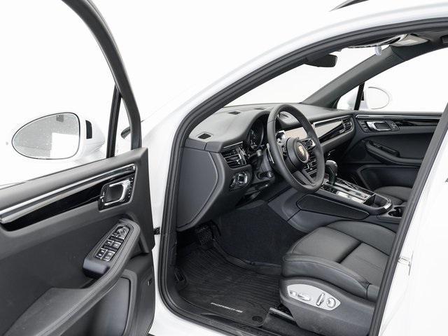 new 2025 Porsche Macan car