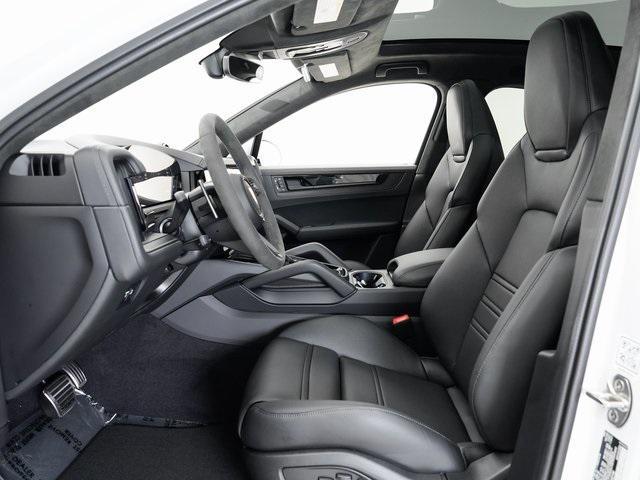 new 2025 Porsche Cayenne car, priced at $156,665