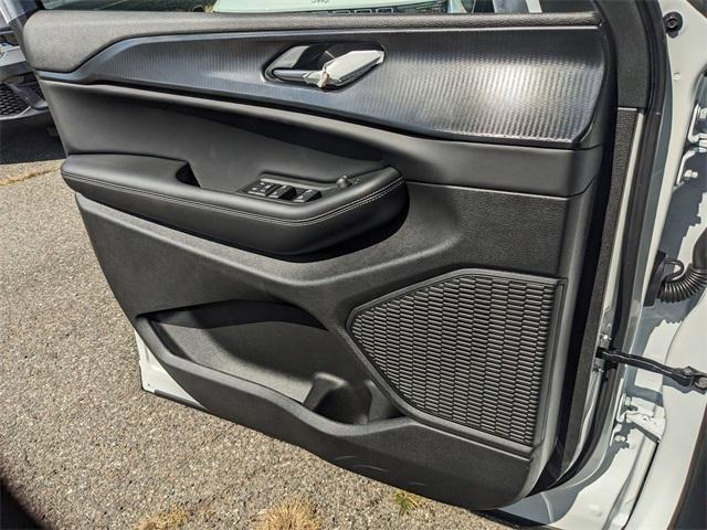 new 2025 Jeep Grand Cherokee L car, priced at $48,135