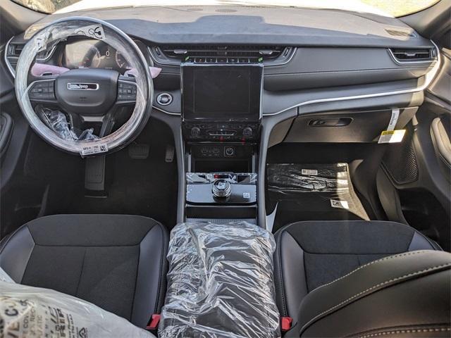 new 2025 Jeep Grand Cherokee L car, priced at $48,135