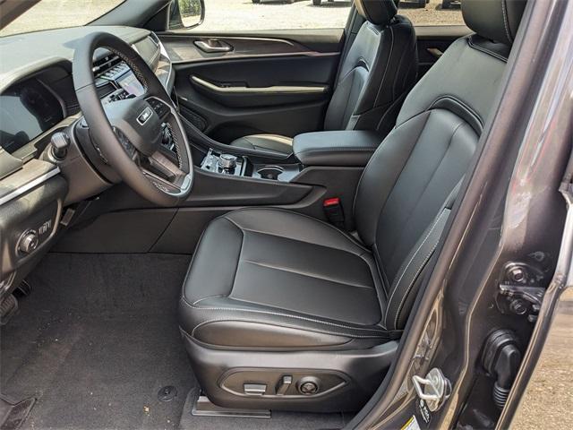 new 2025 Jeep Grand Cherokee L car, priced at $46,556