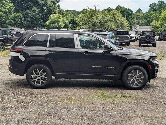 new 2024 Jeep Grand Cherokee car, priced at $46,795